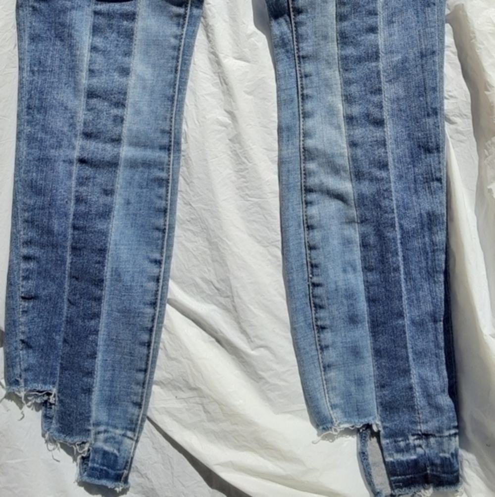 Skinny Step Hem Patchwork Jeans-Size 24 - Picture 4 of 7